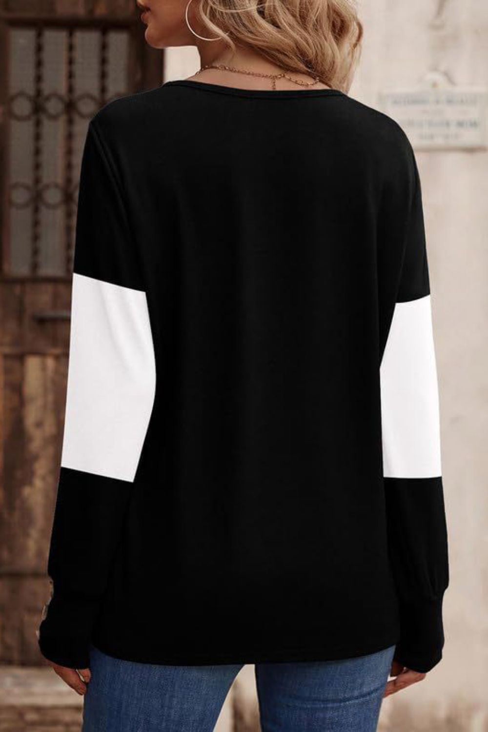 Decorative Button Contrast V-Neck Long Sleeve T-Shirt
