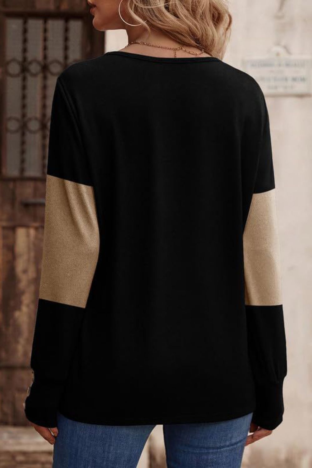 Decorative Button Contrast V-Neck Long Sleeve T-Shirt
