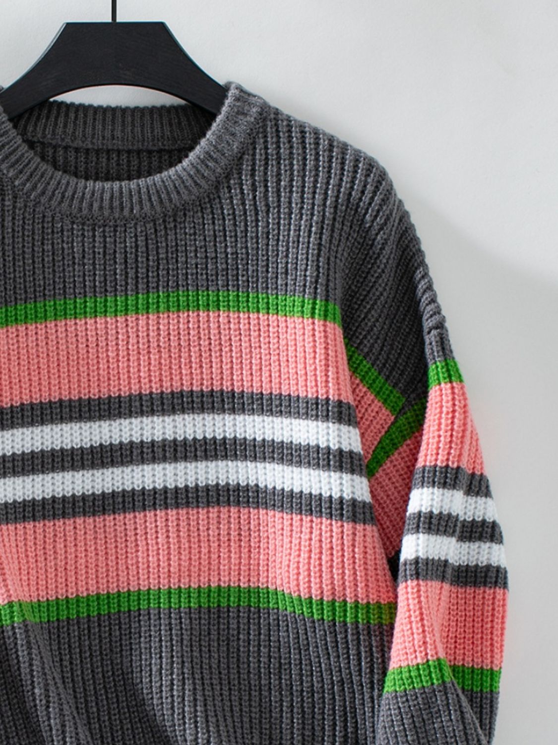 Contrast Stripes Round Neck Long Sleeve Sweater
